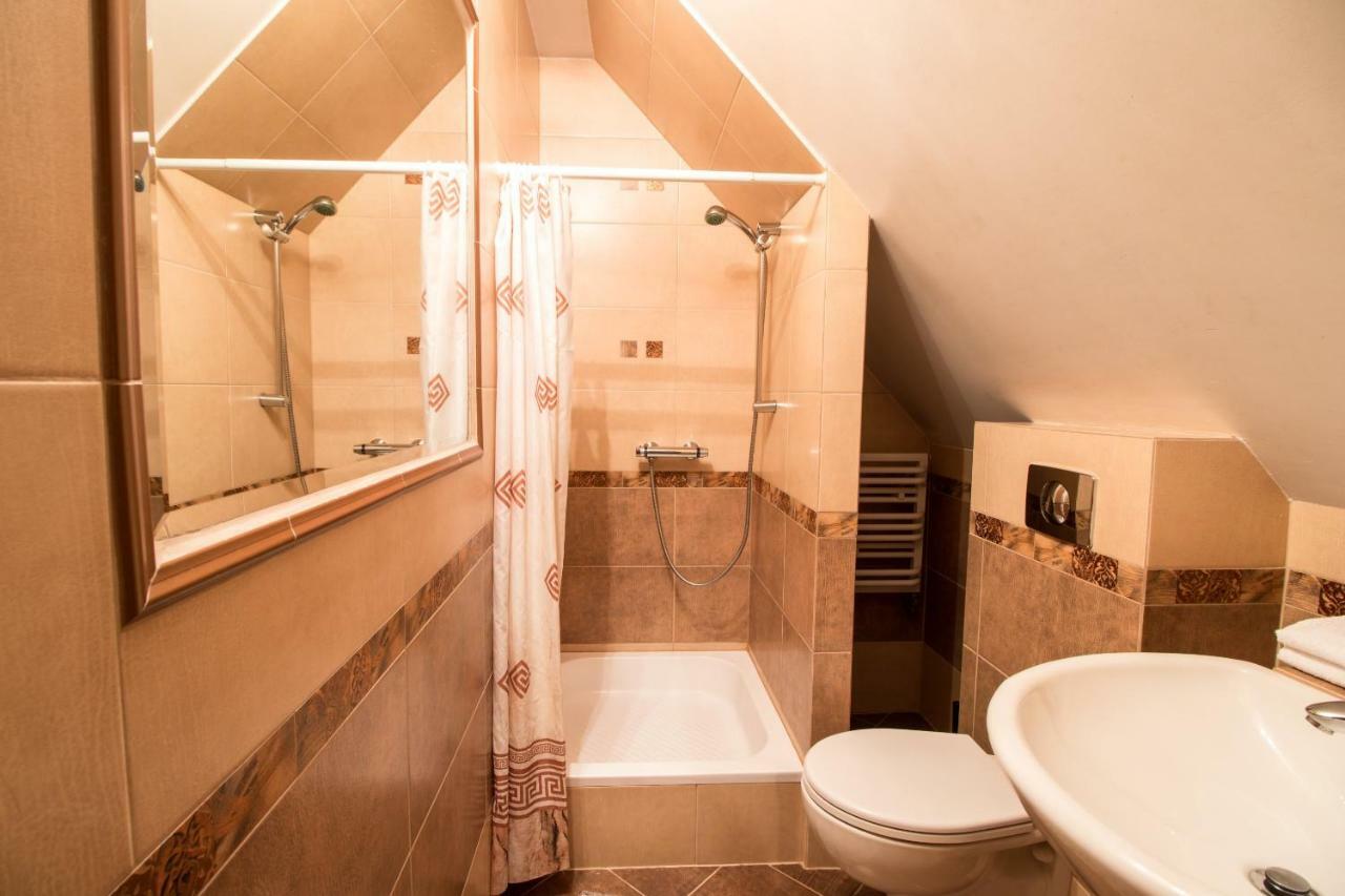 Dom Tomusik Apartment ซาโกปาเน ภายนอก รูปภาพ